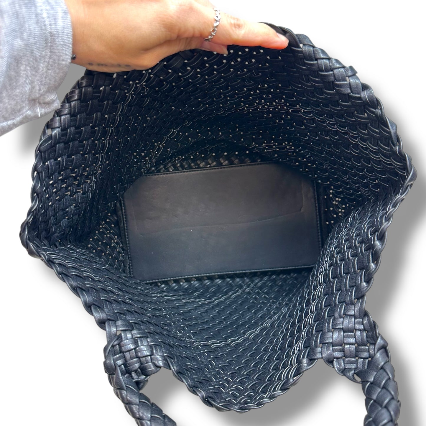 Handbag By Clothes Mentor, Size: Medium