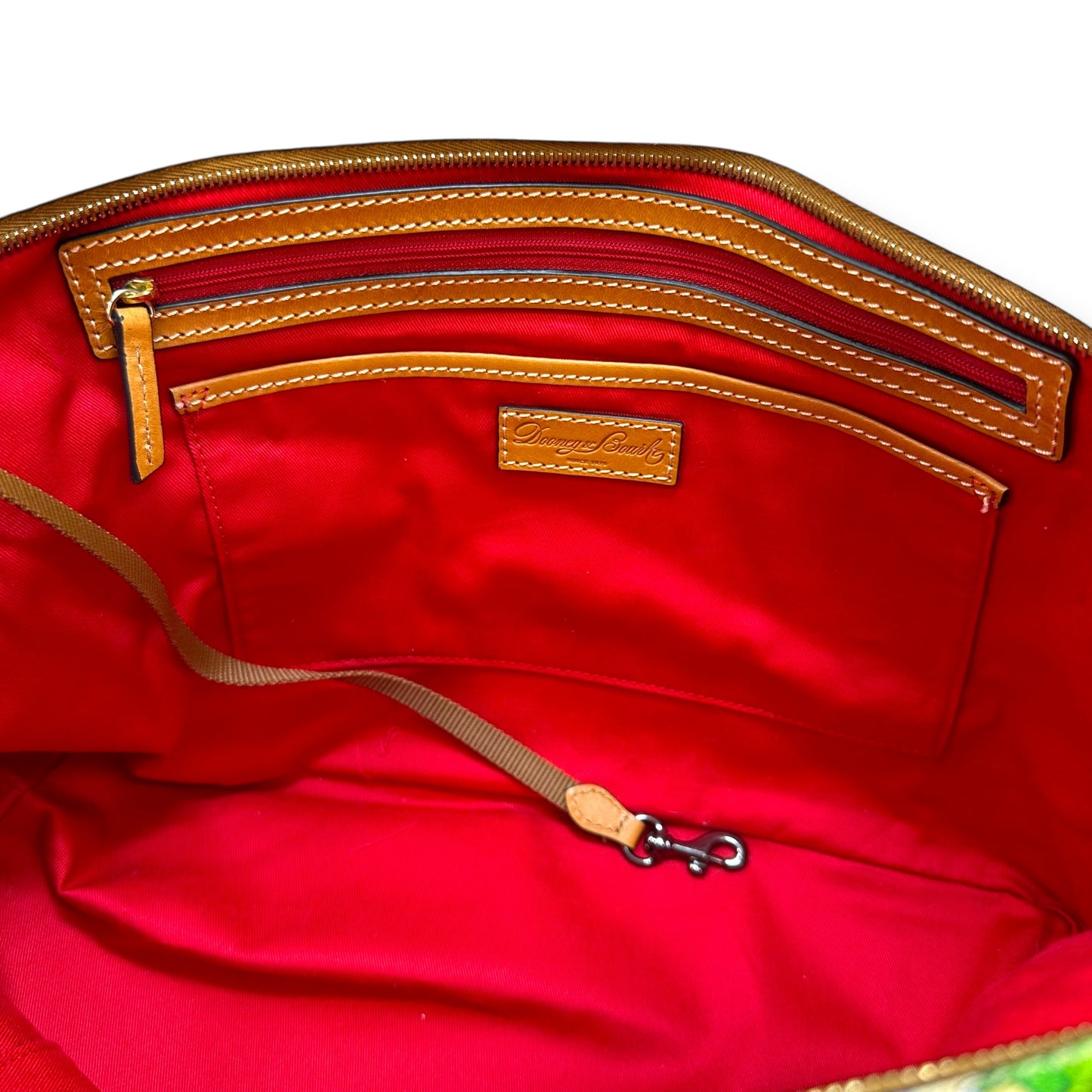 Handbag tote Designer By Dooney And Bourke, Size: Large