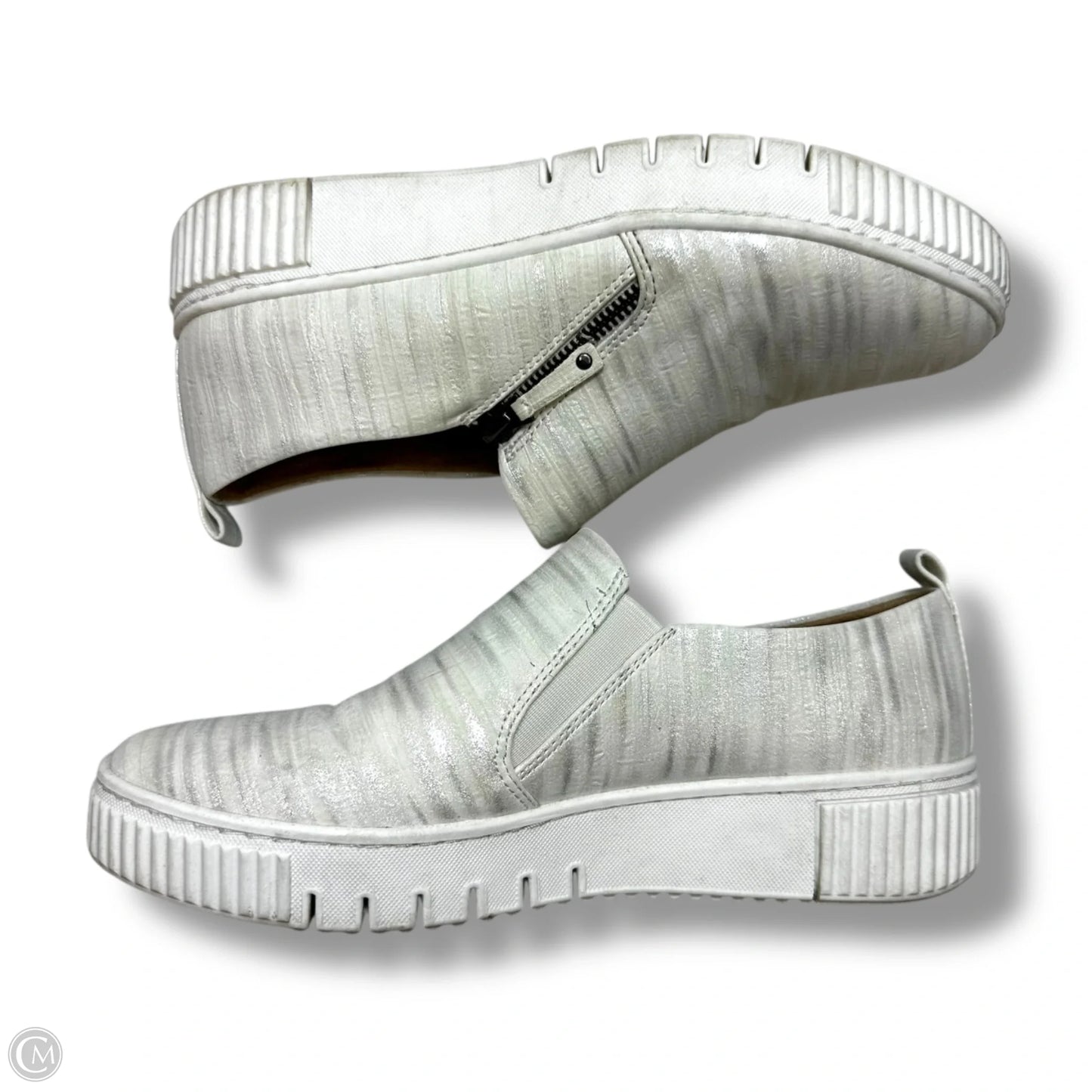 Shoes Flats By Natural Soul In White, Size: 8