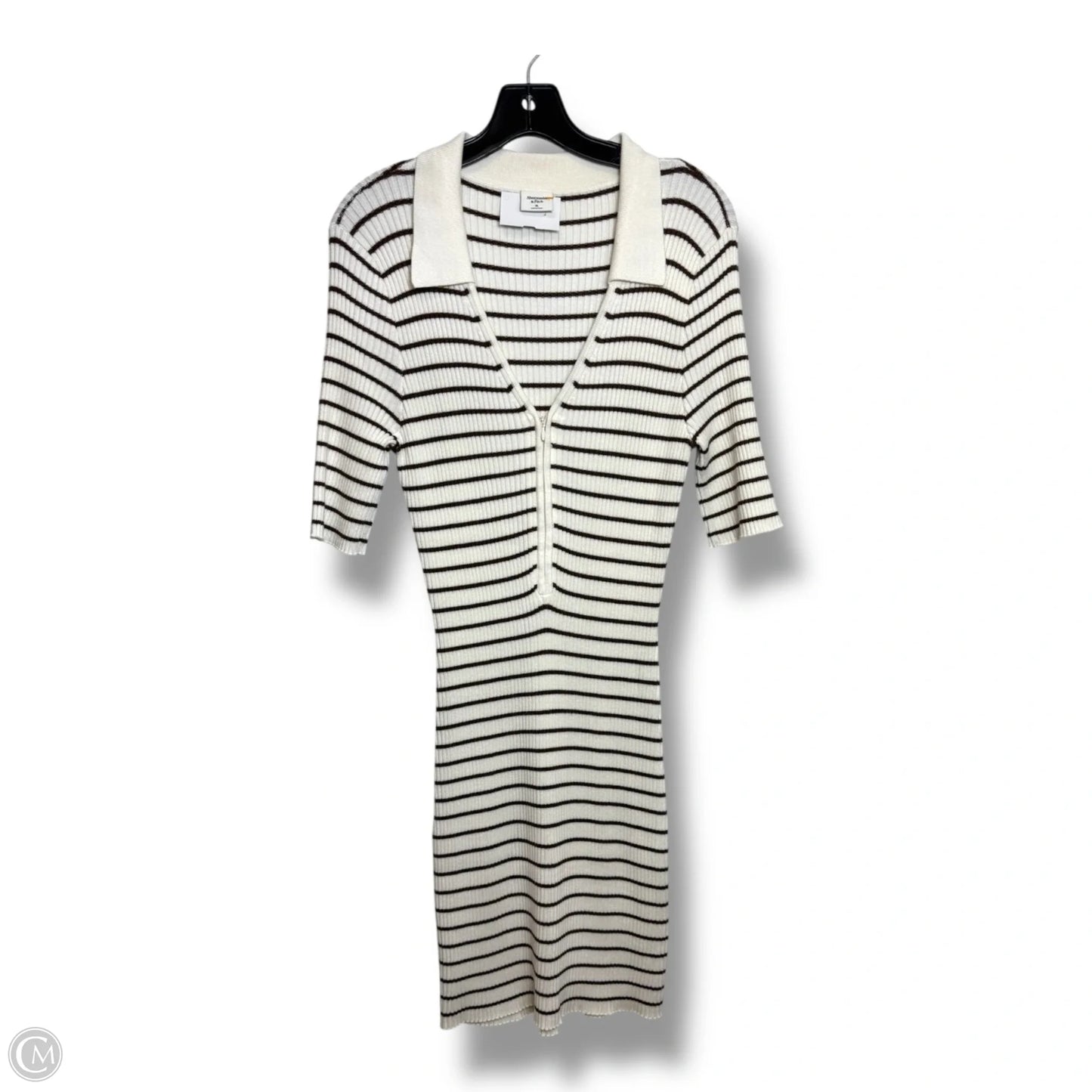 Dress Casual Short By Abercrombie And Fitch In Striped Pattern, Size: Xl