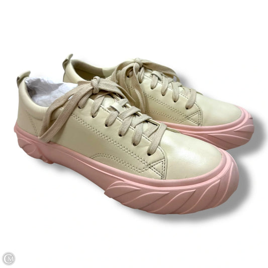Shoes Sneakers By Clothes Mentor In Cream & Pink, Size: 6