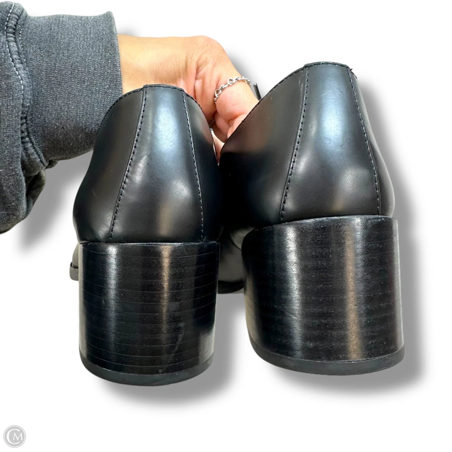 Shoes Flats By Banana Republic In Black & White, Size: 8.5