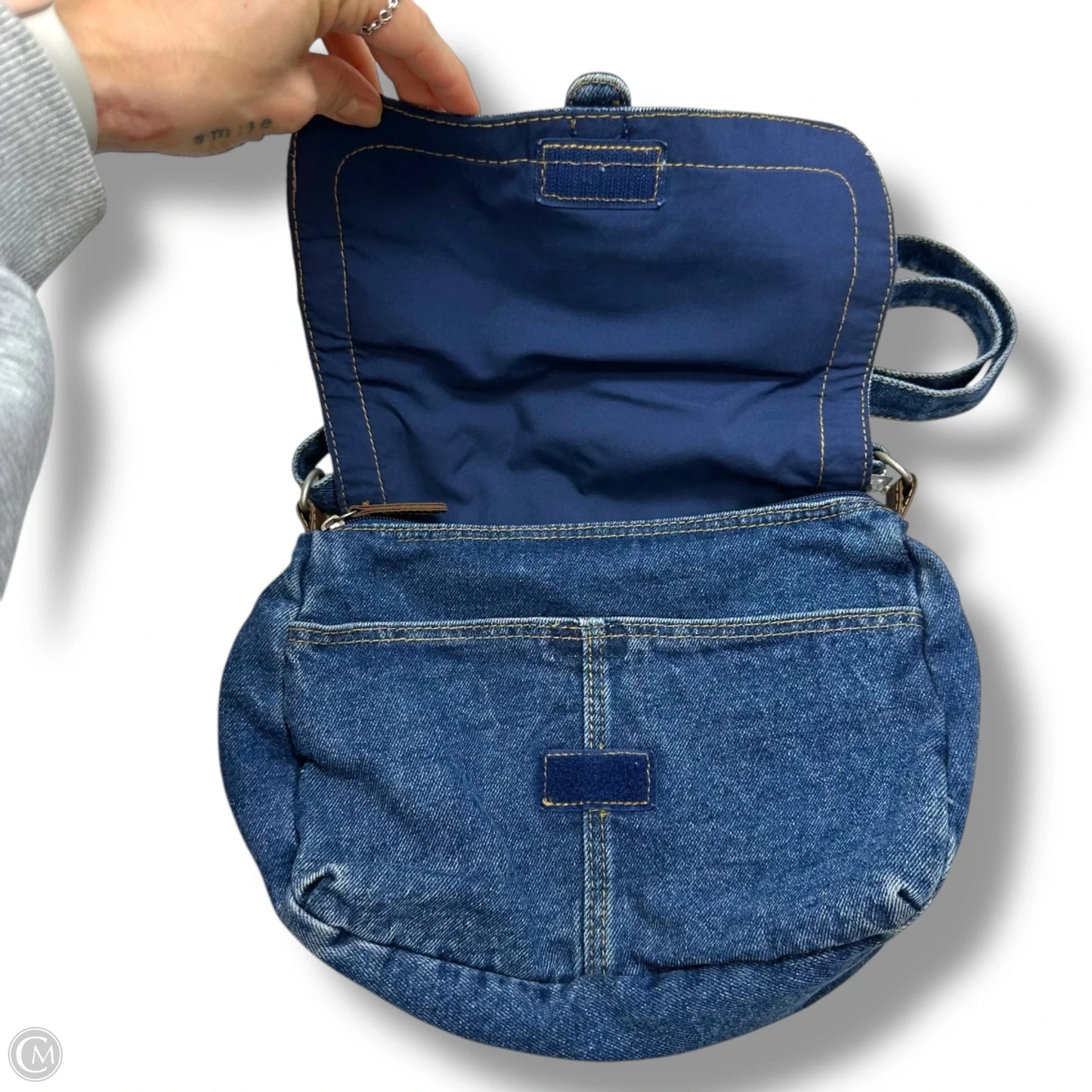 Crossbody By Clothes Mentor, Size: Small