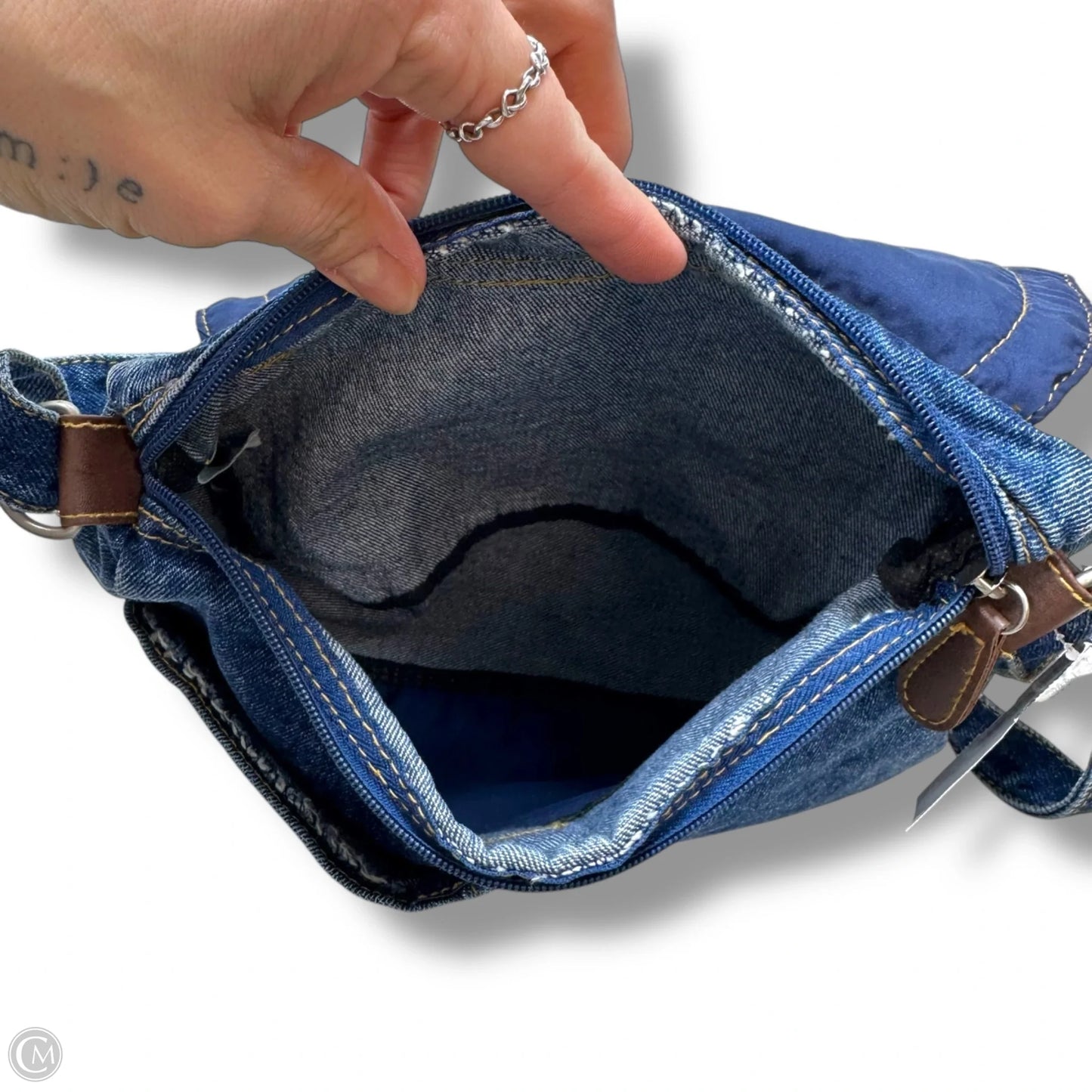 Crossbody By Clothes Mentor, Size: Small