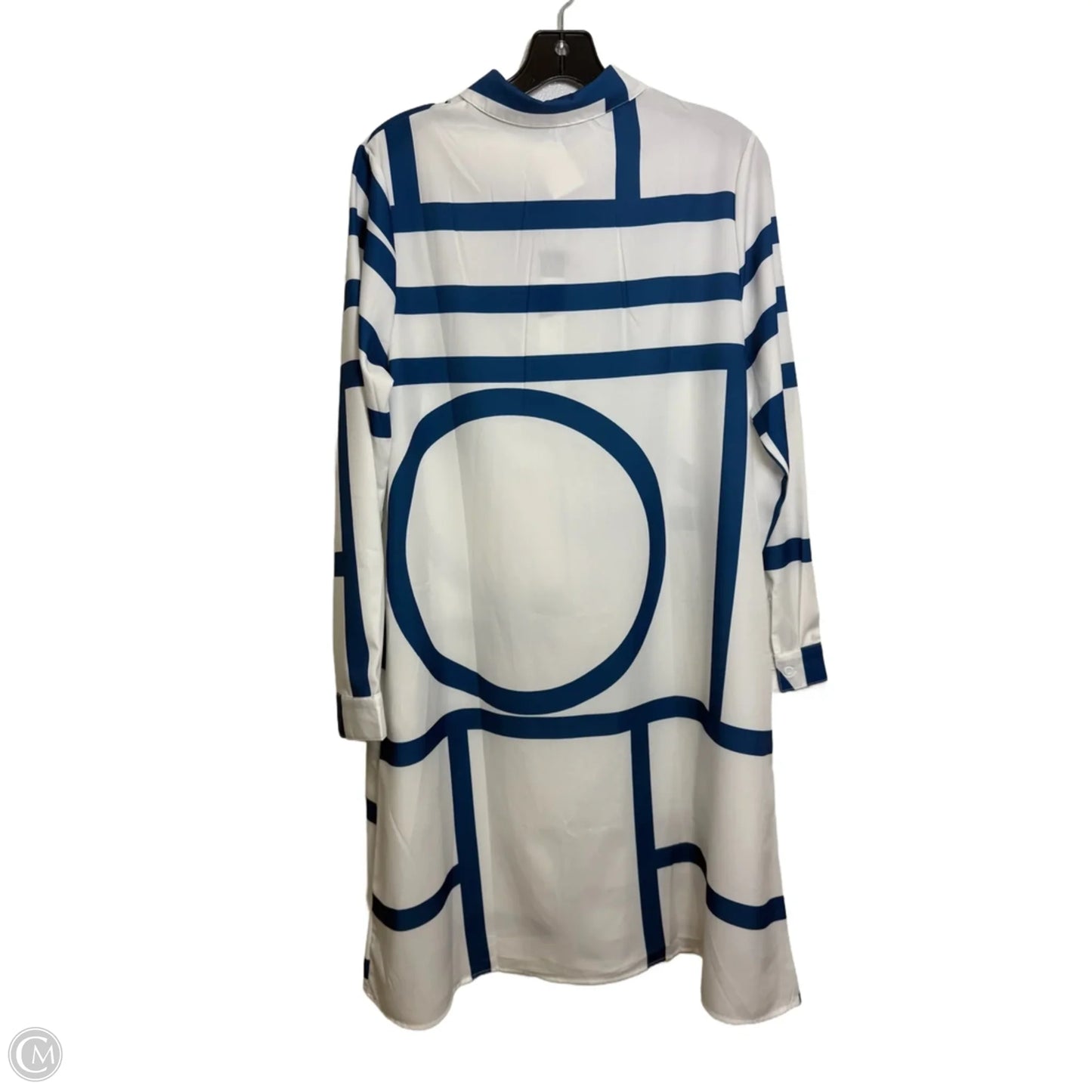 Dress Casual Short By Clothes Mentor In Blue & White, Size: M