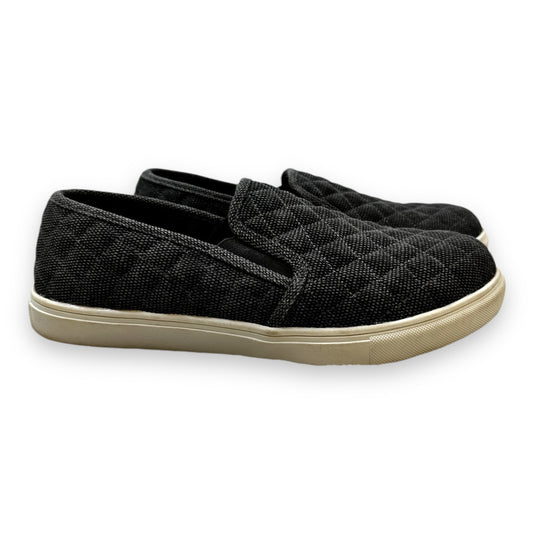 Shoes Flats By Torrid In Grey, Size: 8.5