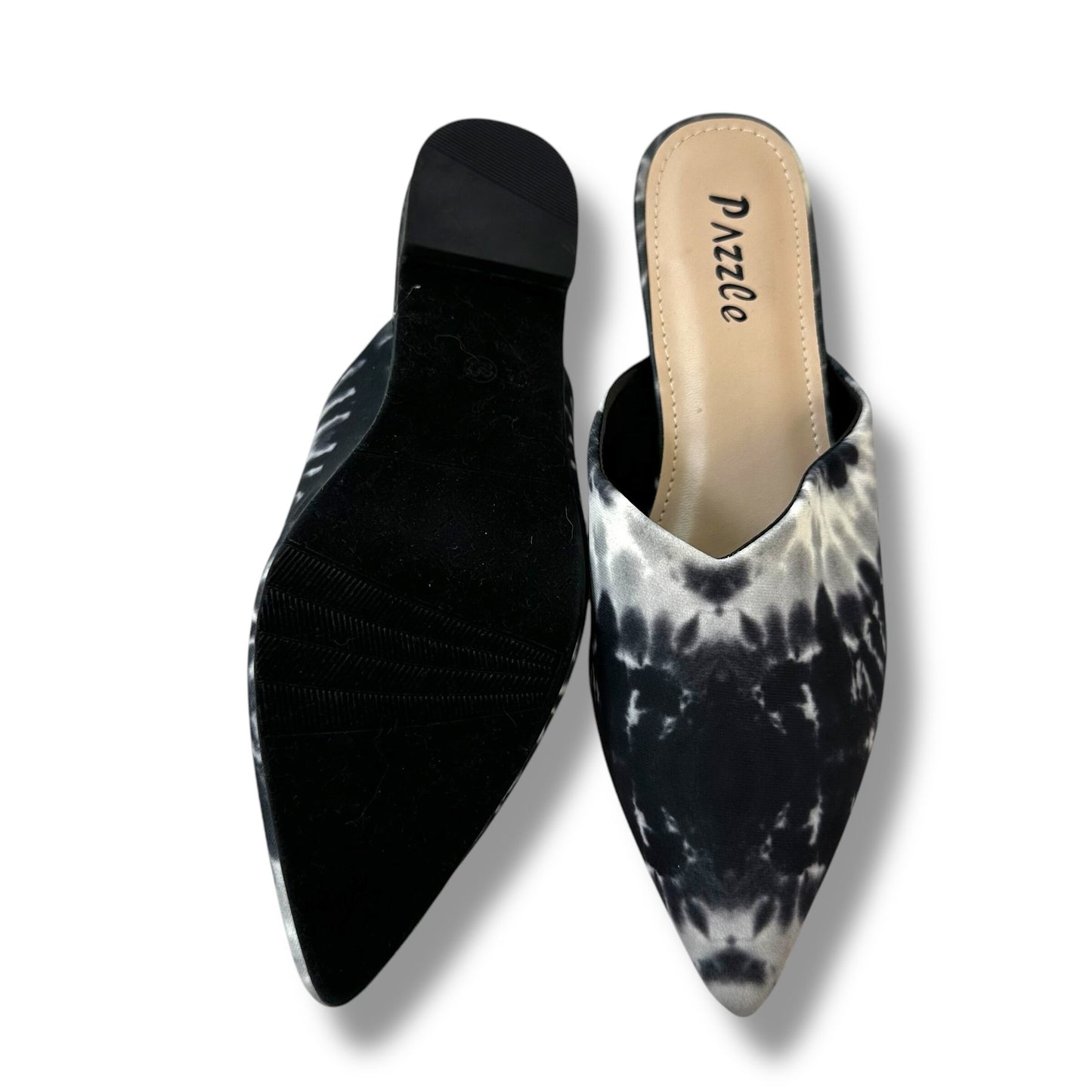 Shoes Flats By Clothes Mentor Size: 8.5