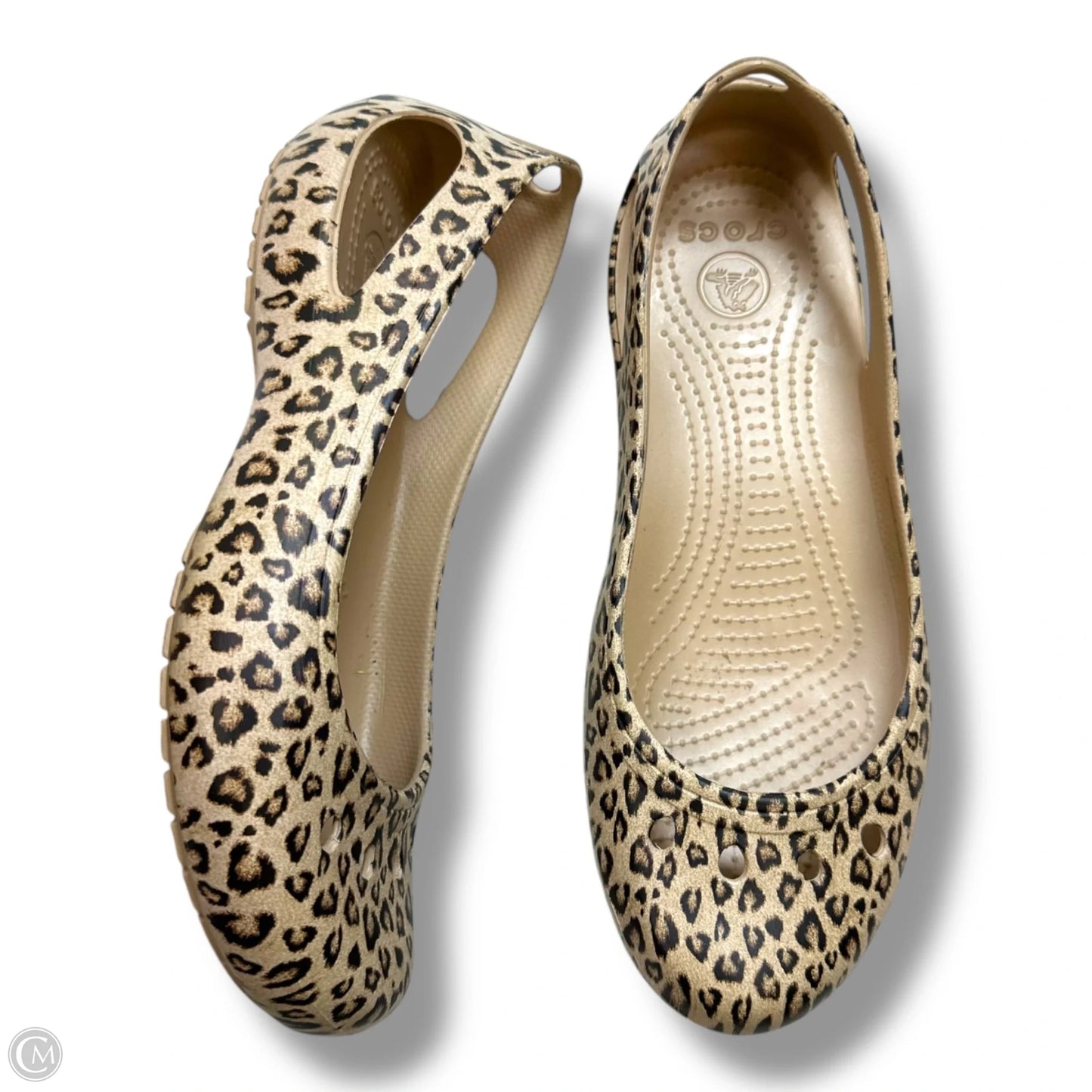 Shoes Flats By Crocs In Animal Print, Size: 10