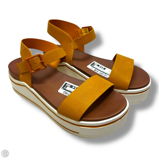 Sandals Heels Platform By Mia In Yellow, Size: 9