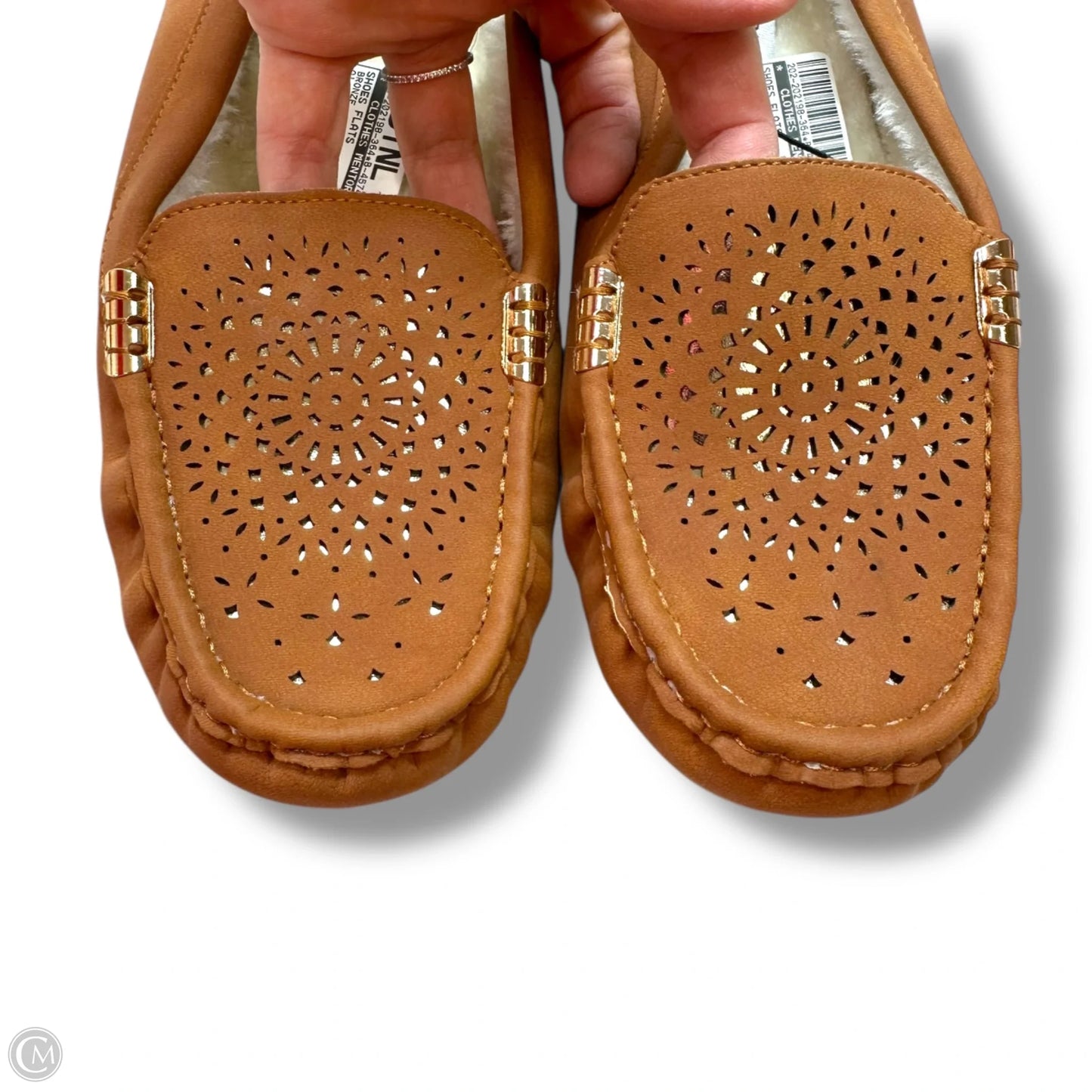 Shoes Flats By Clothes Mentor In Bronze, Size: 9