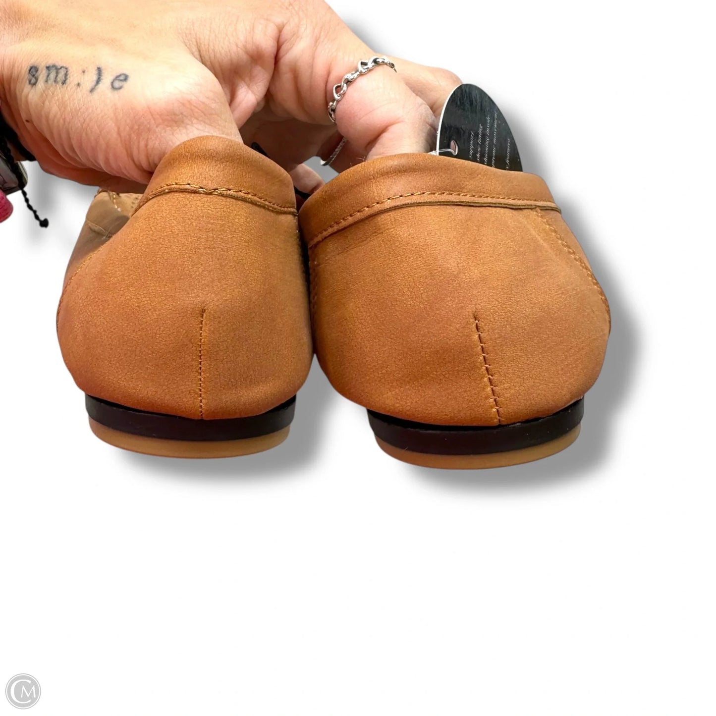 Shoes Flats By Clothes Mentor In Bronze, Size: 9