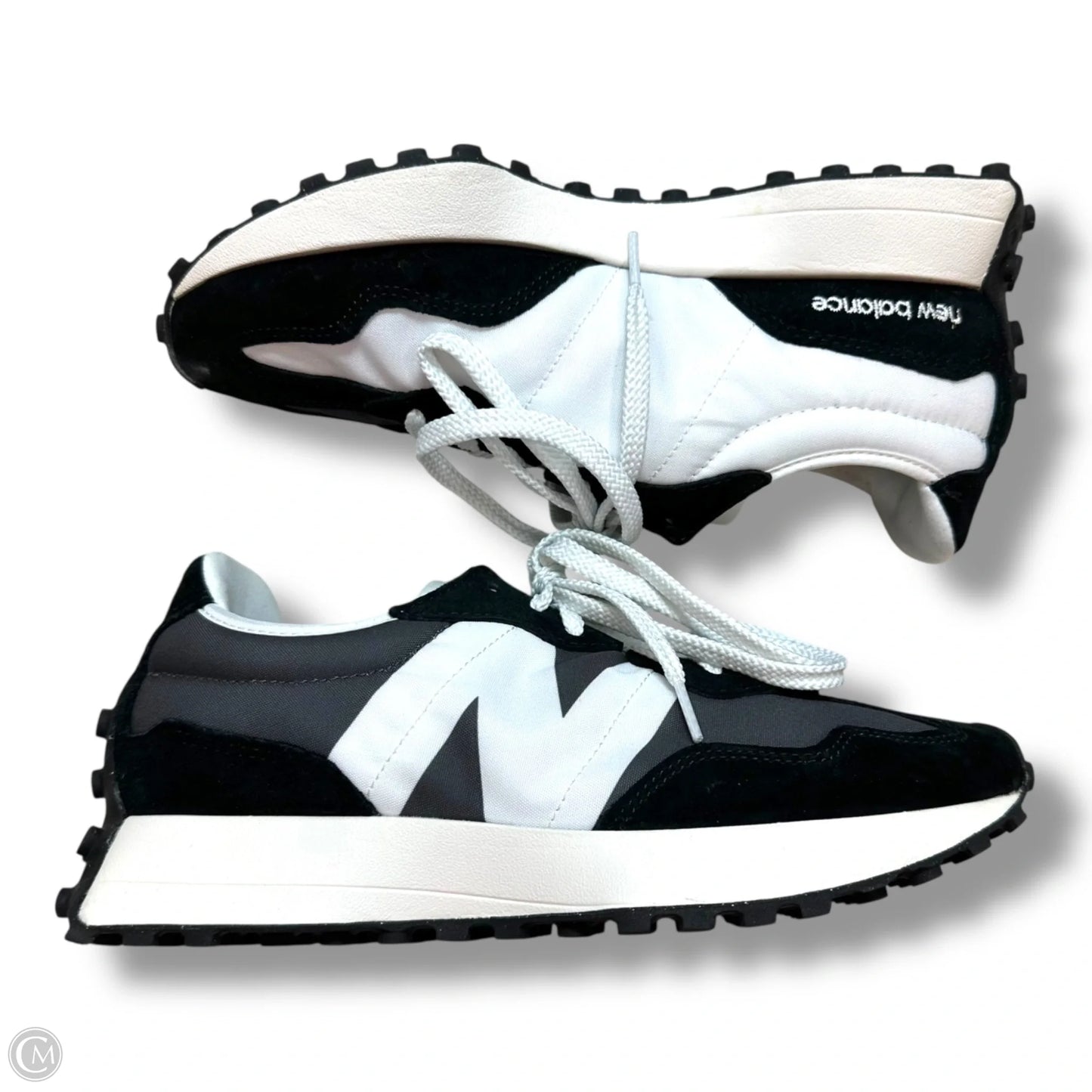 Shoes Sneakers By New Balance In Black & White, Size: 7.5