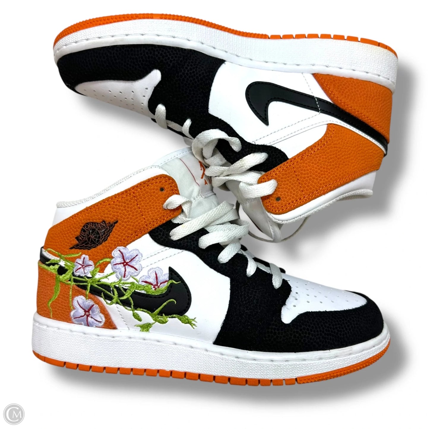 Shoes Athletic By Nike In Floral Print, Size: 6Youth /7.5 Women’s