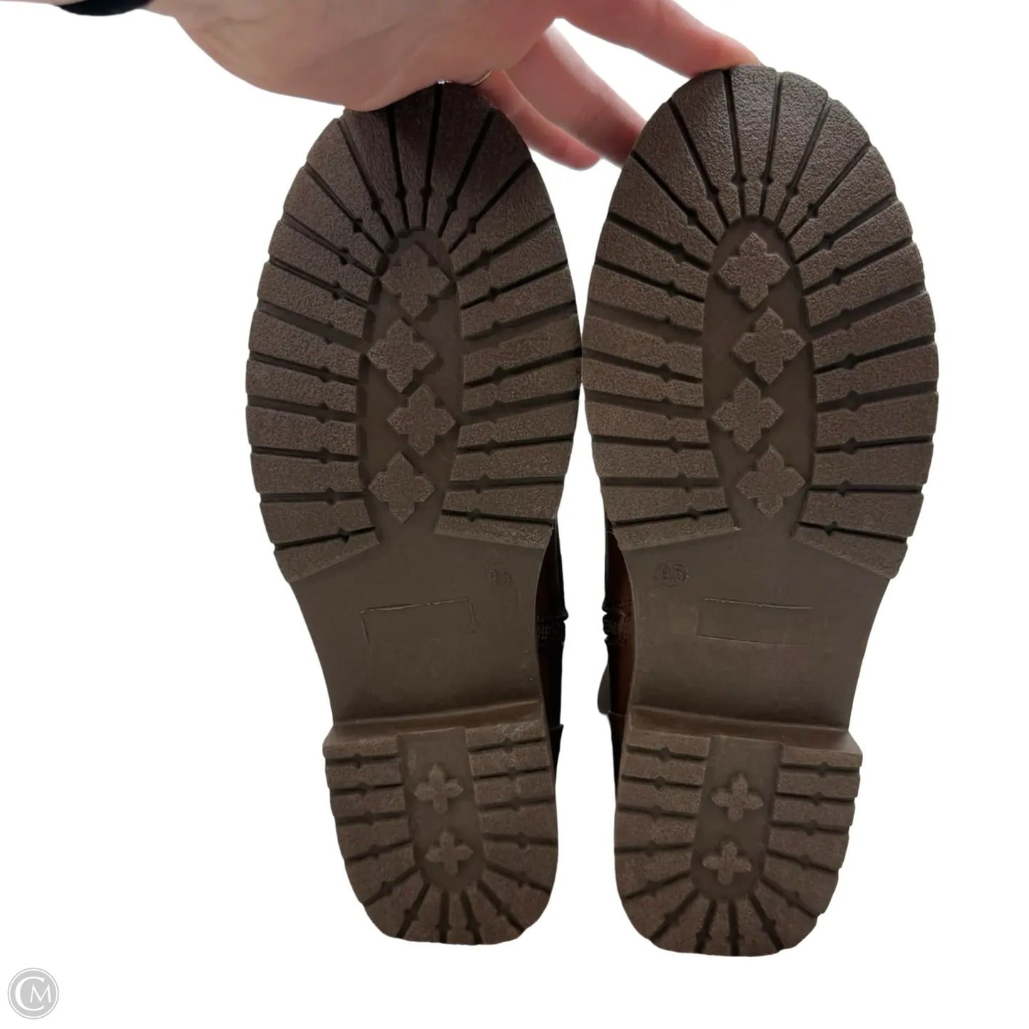 Boots Ankle Flats By Clothes Mentor In Brown, Size: 9.5