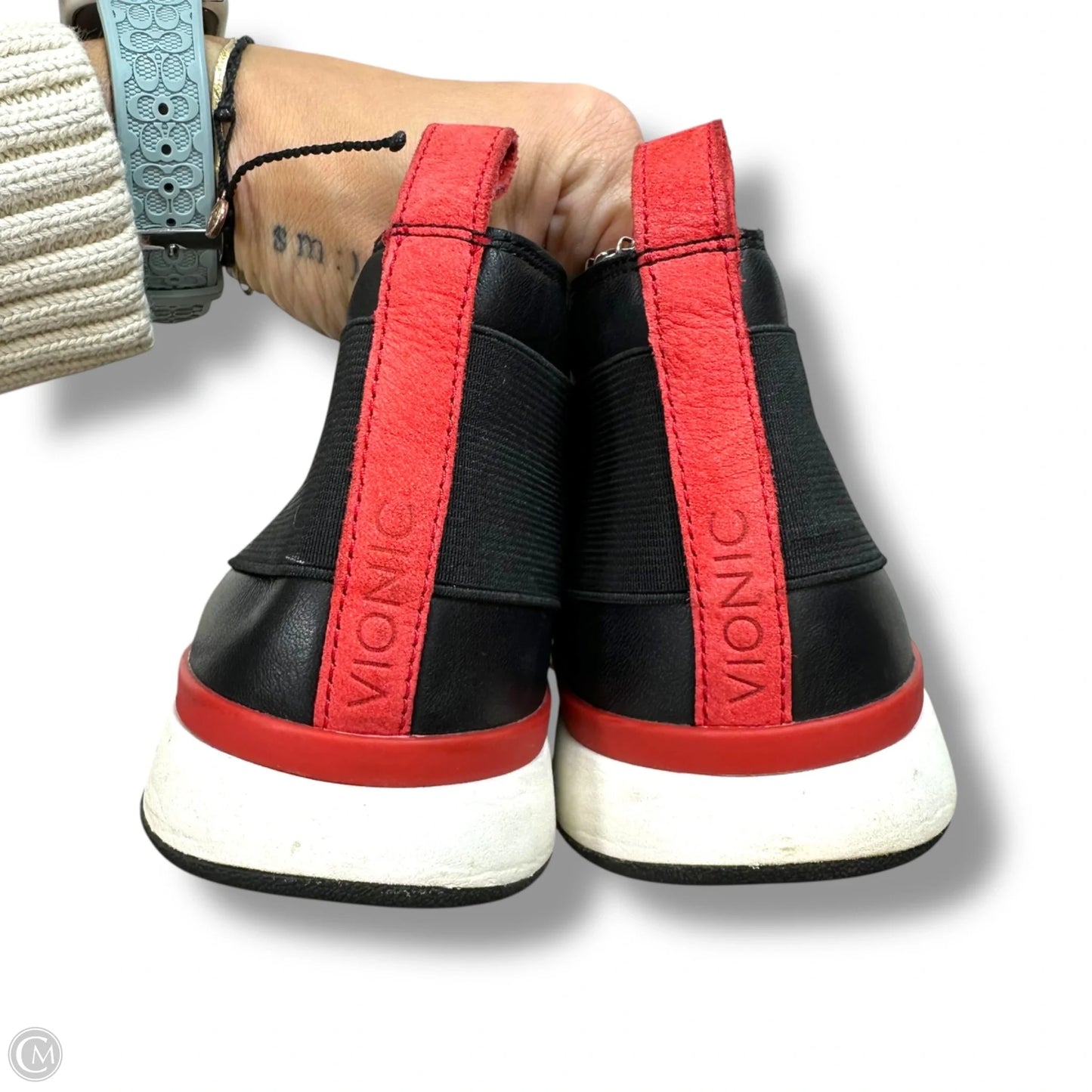 Shoes Sneakers By Vionic In Black, Size: 9