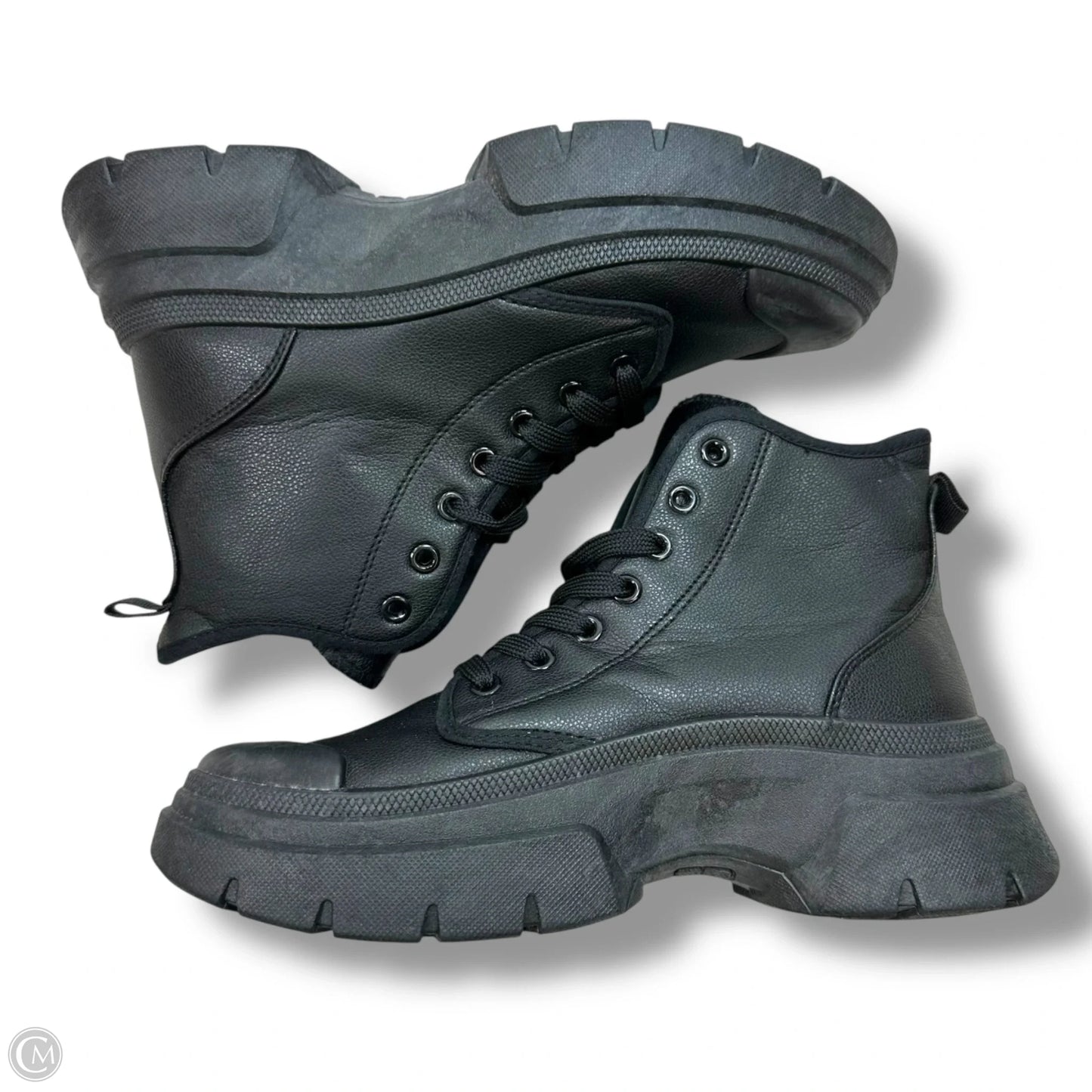 Boots Ankle Flats By Clothes Mentor In Black, Size: 8.5