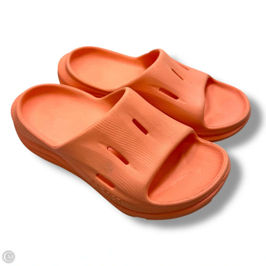 Sandals Flats By Hoka In Peach, Size: 7