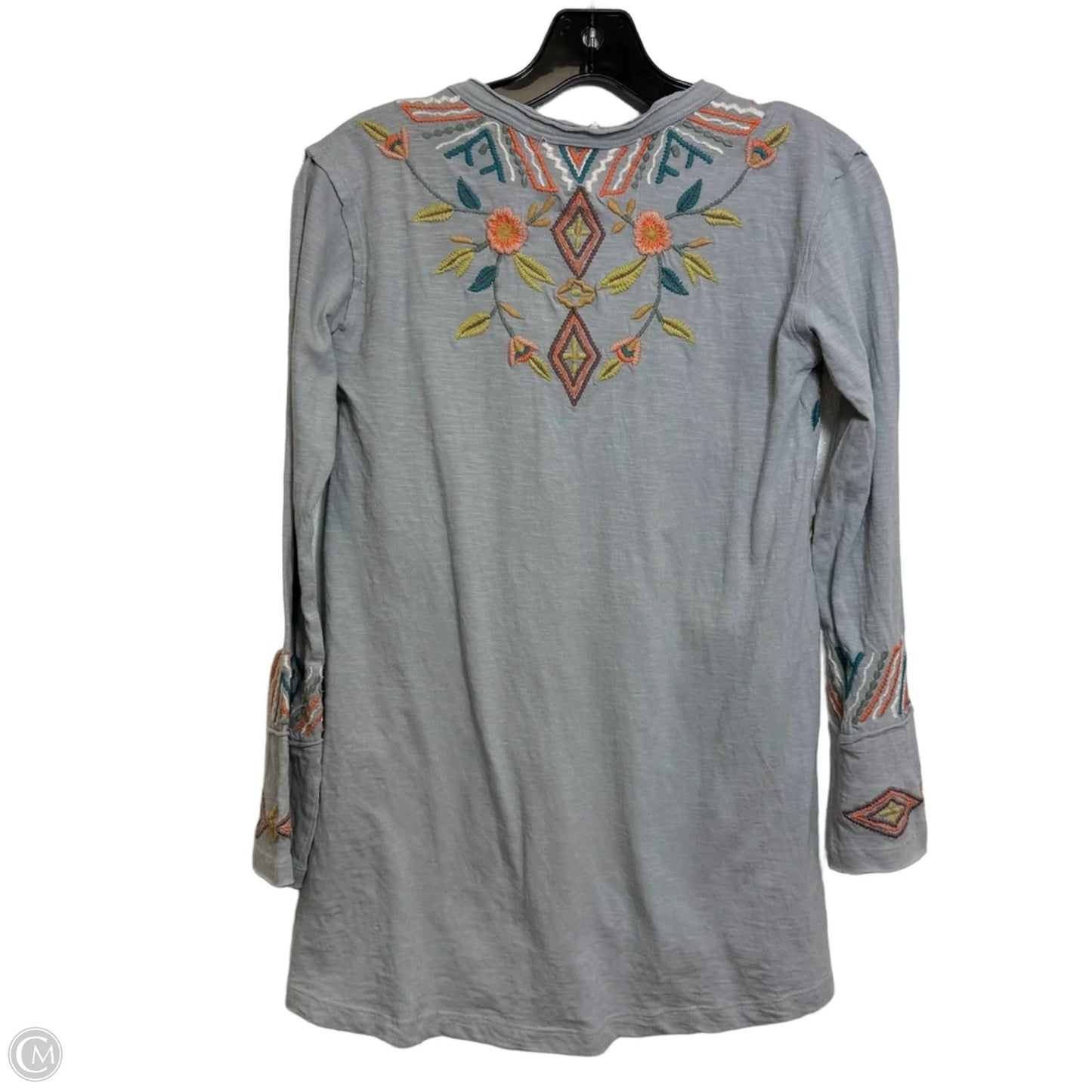 Top Long Sleeve By Clothes Mentor In Grey, Size: Xs