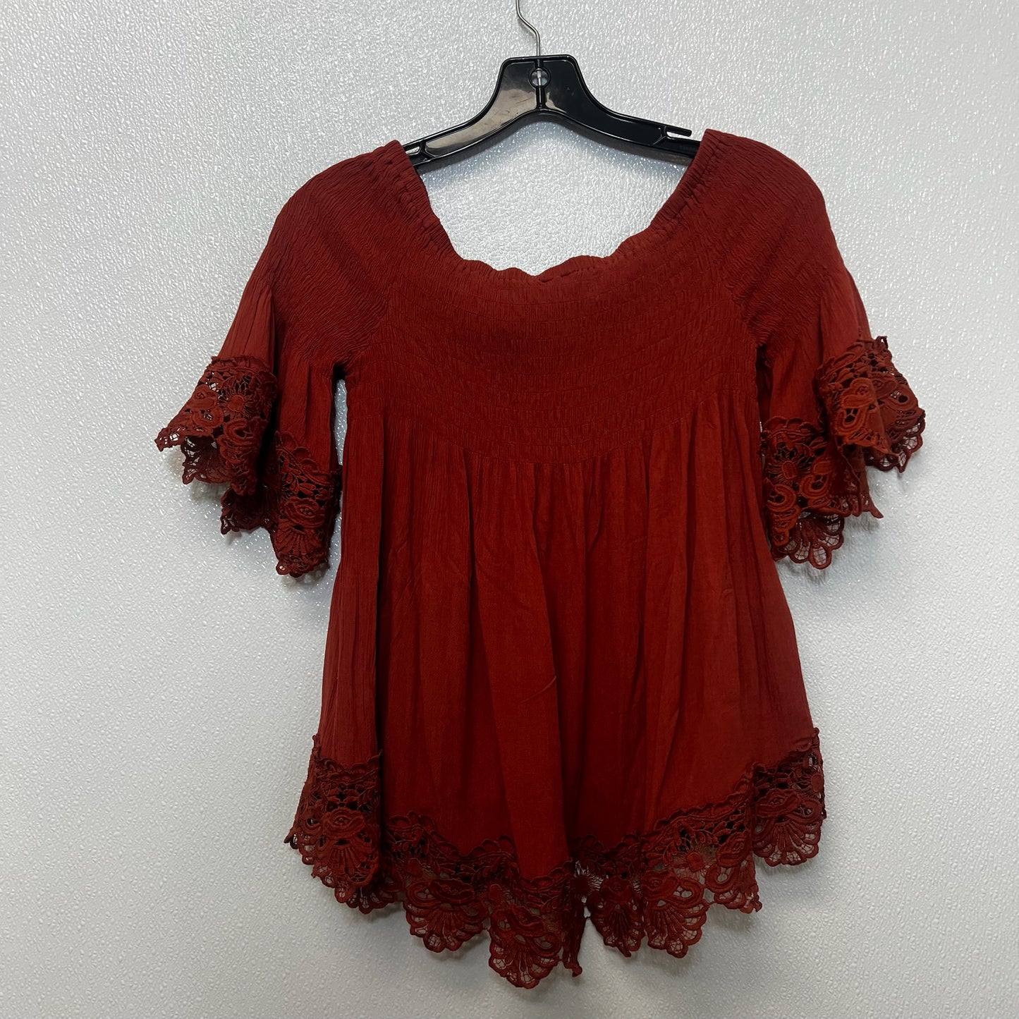Top Short Sleeve By Rue 21 In Rust, Size: S