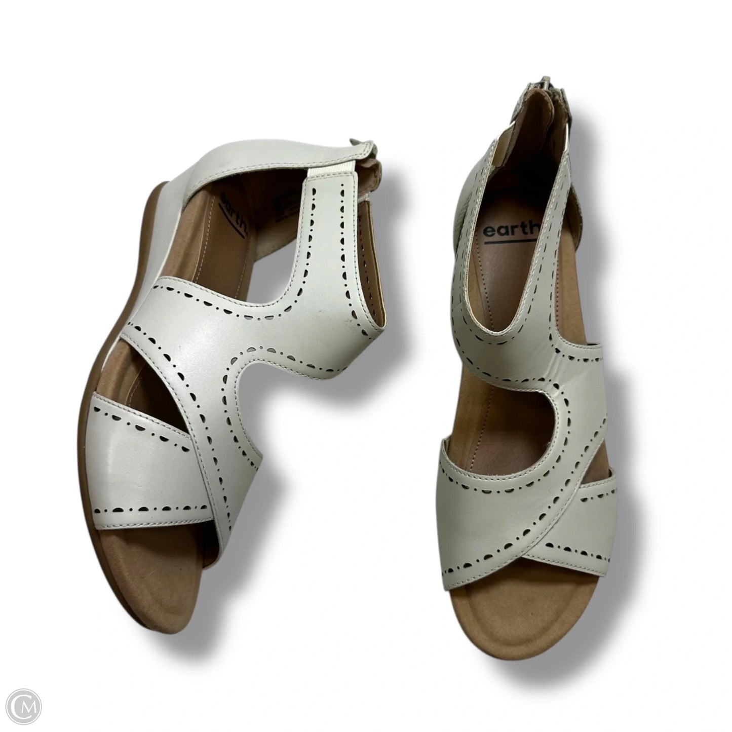 Sandals Flats By Earth In Beige, Size: 9