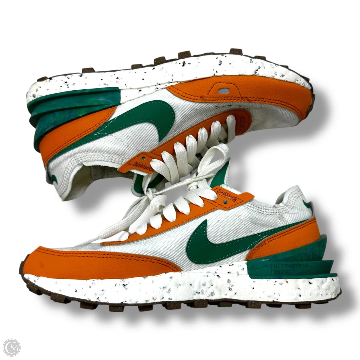 Shoes Sneakers By Nike In White, Size: 6.5