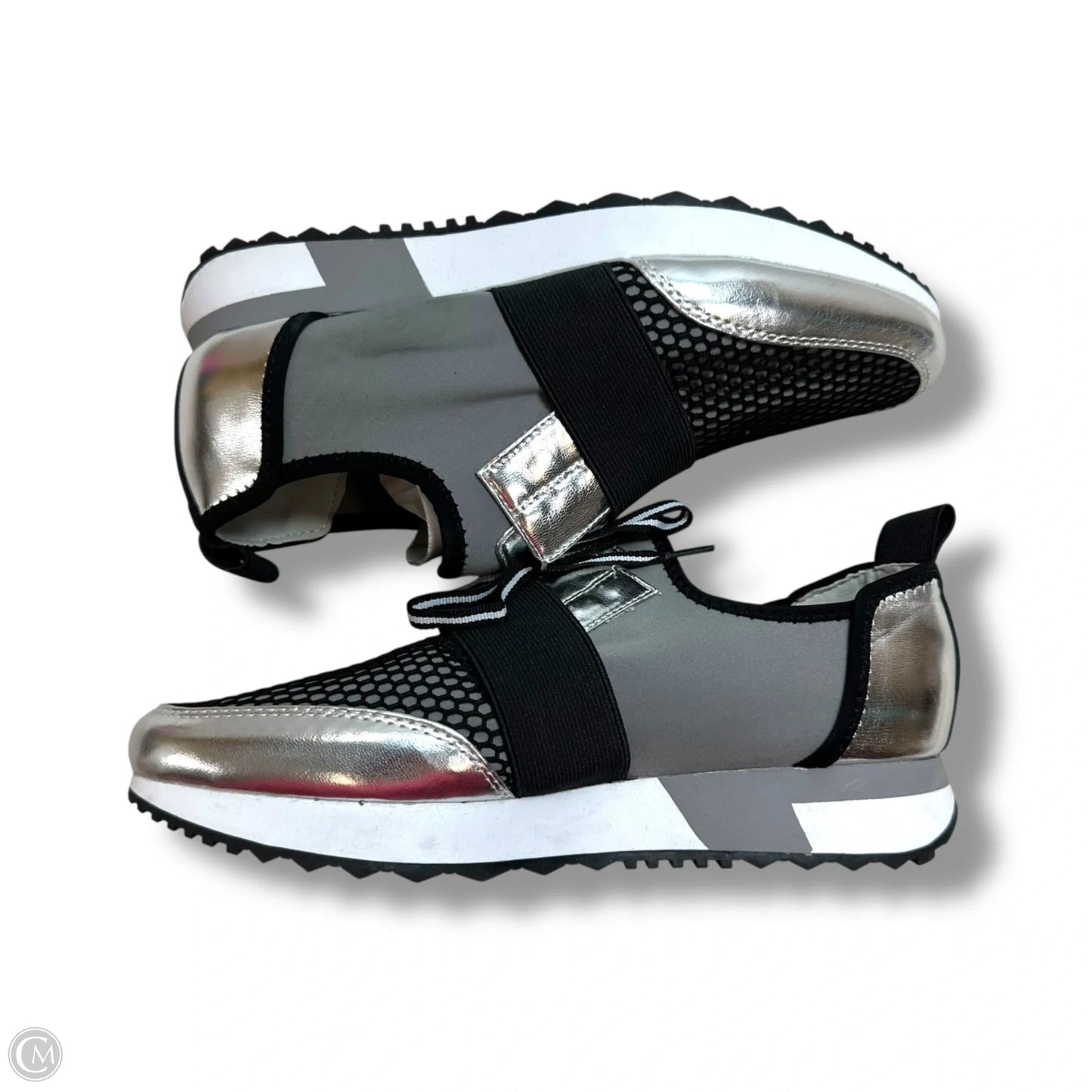 Shoes Sneakers By Steve Madden In Silver, Size: 8