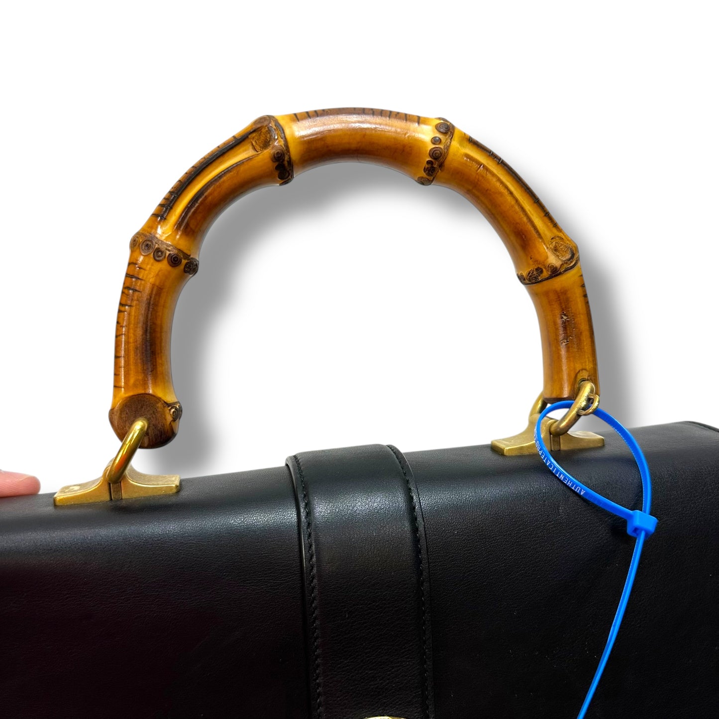 Handbag Luxury Designer By Gucci, Size: Medium