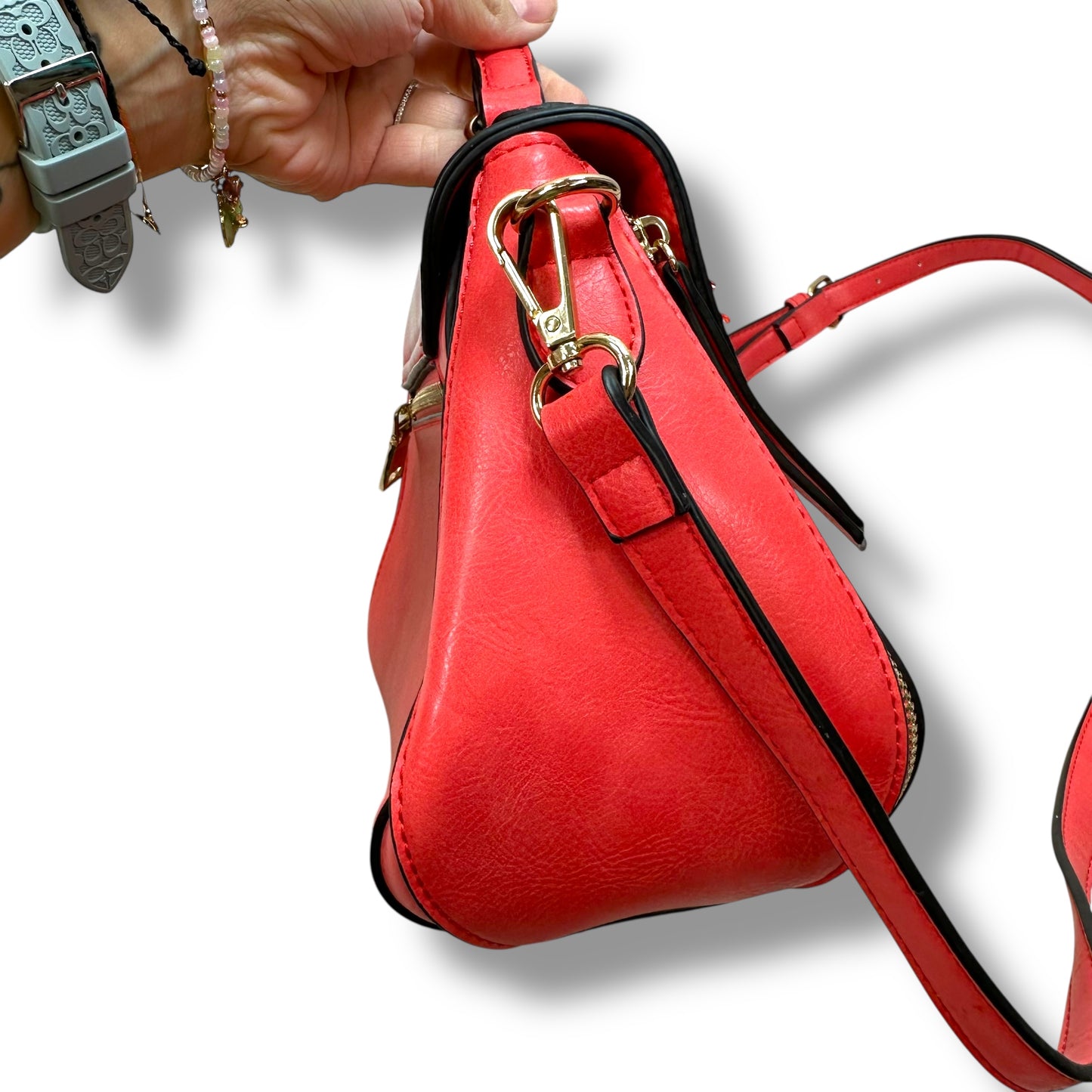 Handbag By Clothes Mentor, Size: Medium