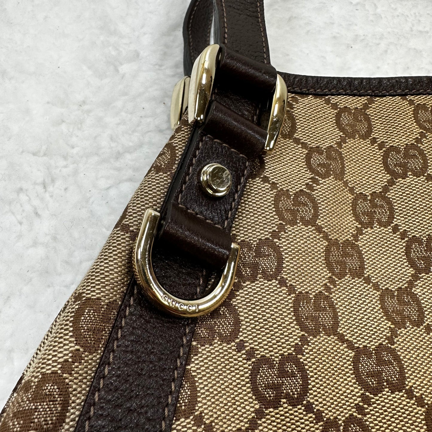 Handbag Designer By Gucci, Size: Medium