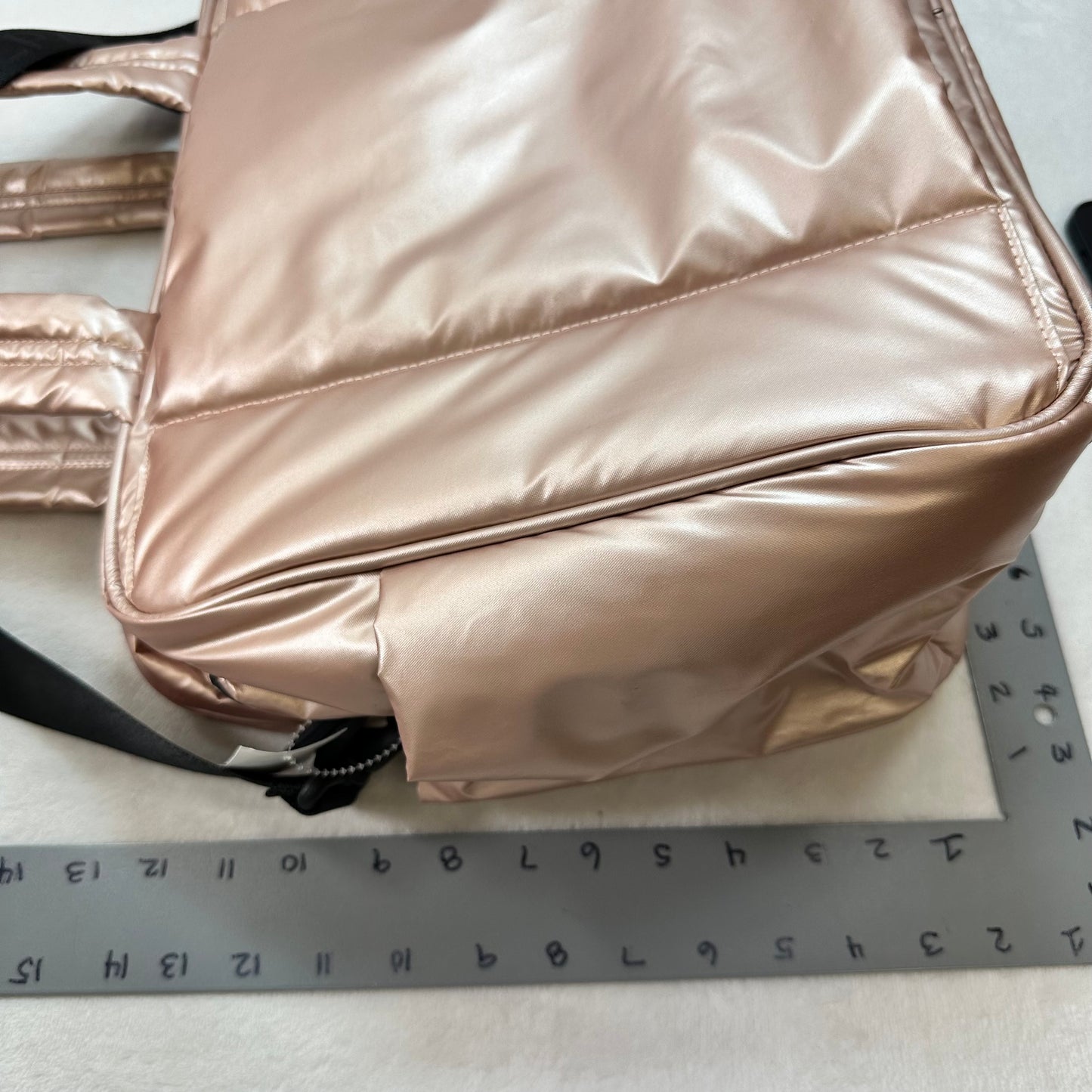 TRAVEL TOTE & keychain By CALPAK, Size: Large