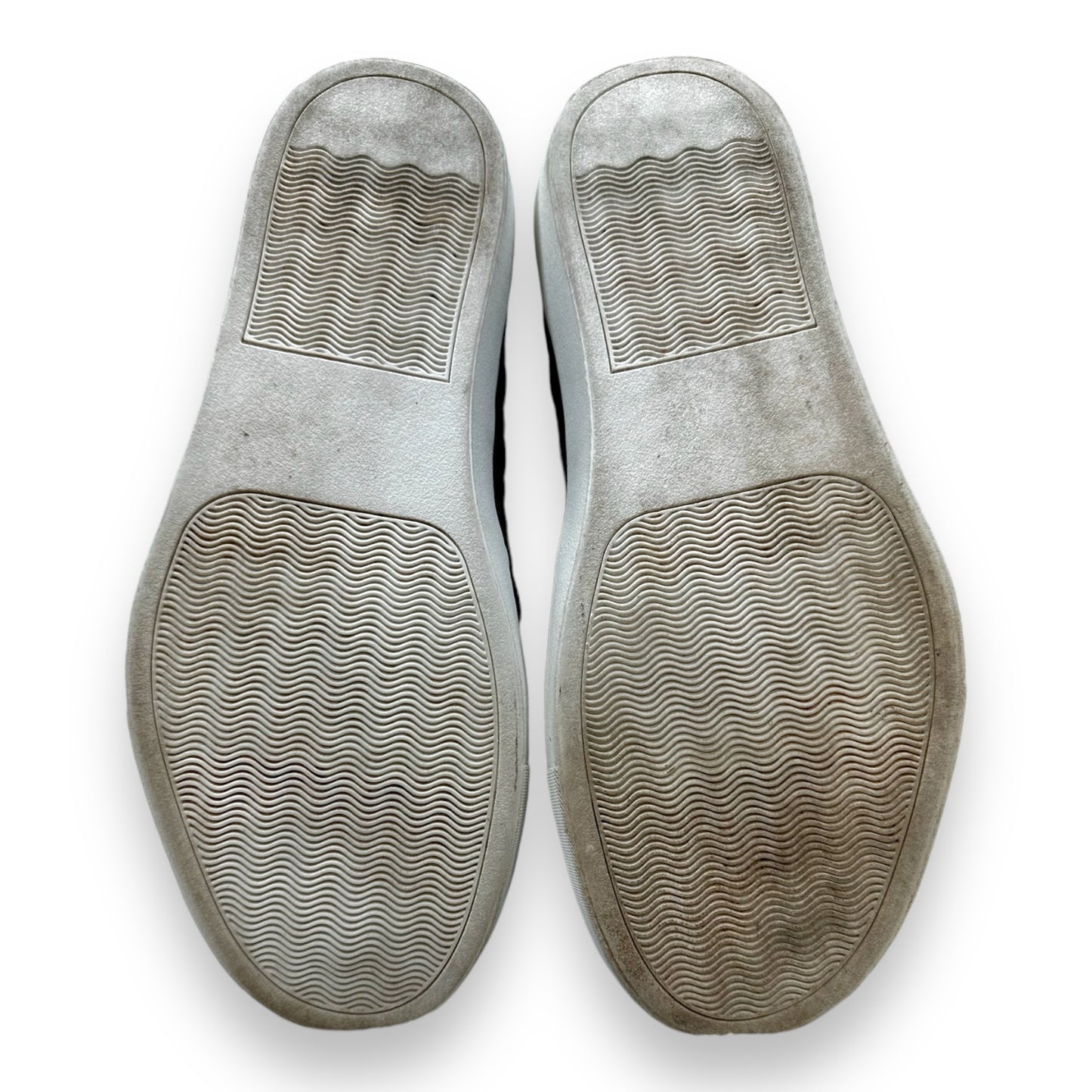 Shoes Flats By Torrid In Grey, Size: 8.5