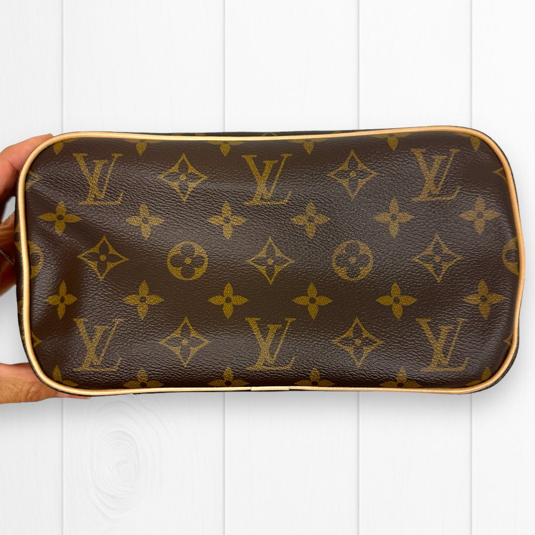 Makeup Bag Designer Louis Vuitton, Size Medium