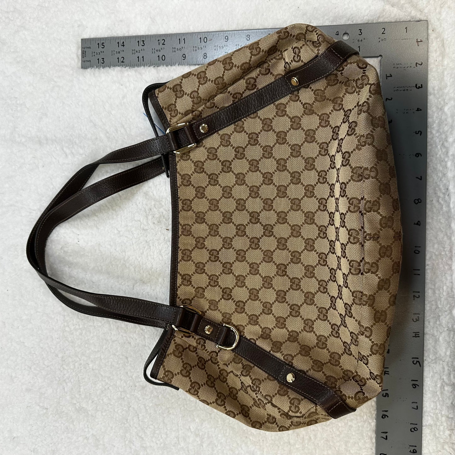 Handbag Designer By Gucci, Size: Medium