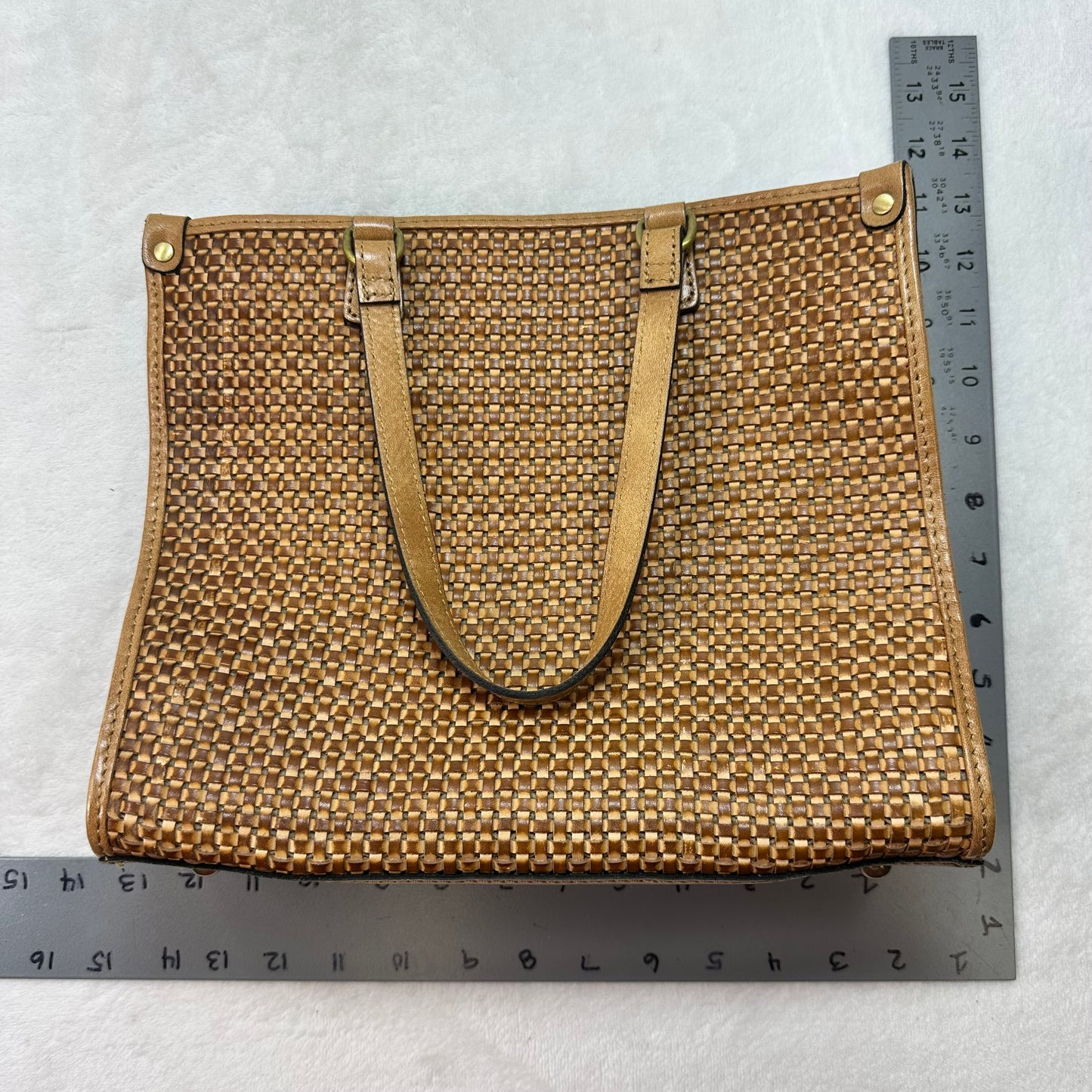 Handbag Designer By Patricia Nash, Size: Medium