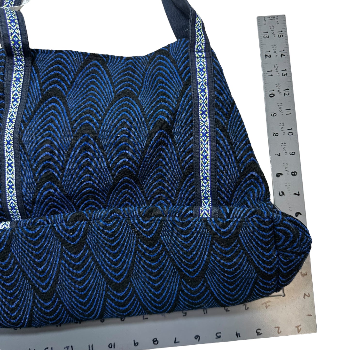 Handbag By AMERICA & BEYOND, Size: Large