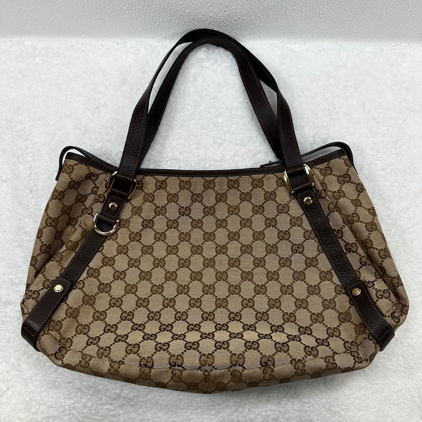 Handbag Designer By Gucci, Size: Medium