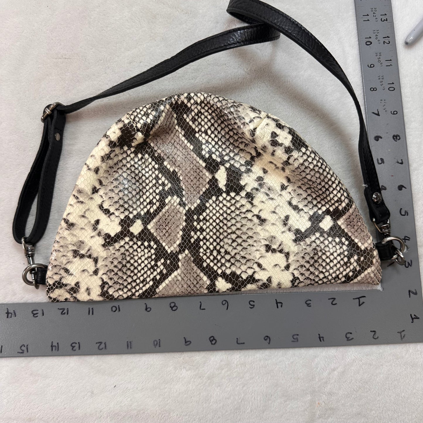 Belt Bag Designer By Patricia Nash, Size: Medium