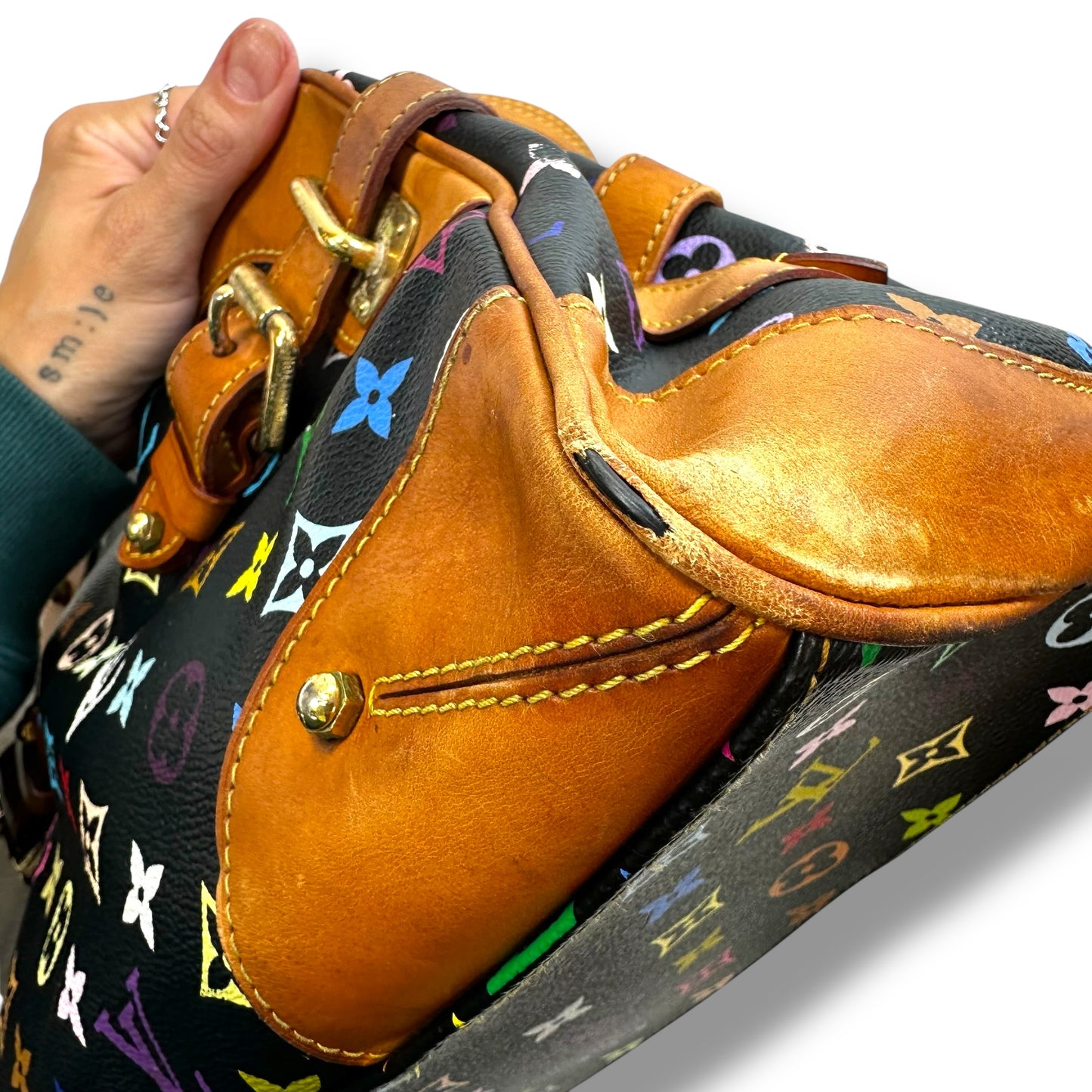 Handbag Luxury Designer By Louis Vuitton, Size: Medium