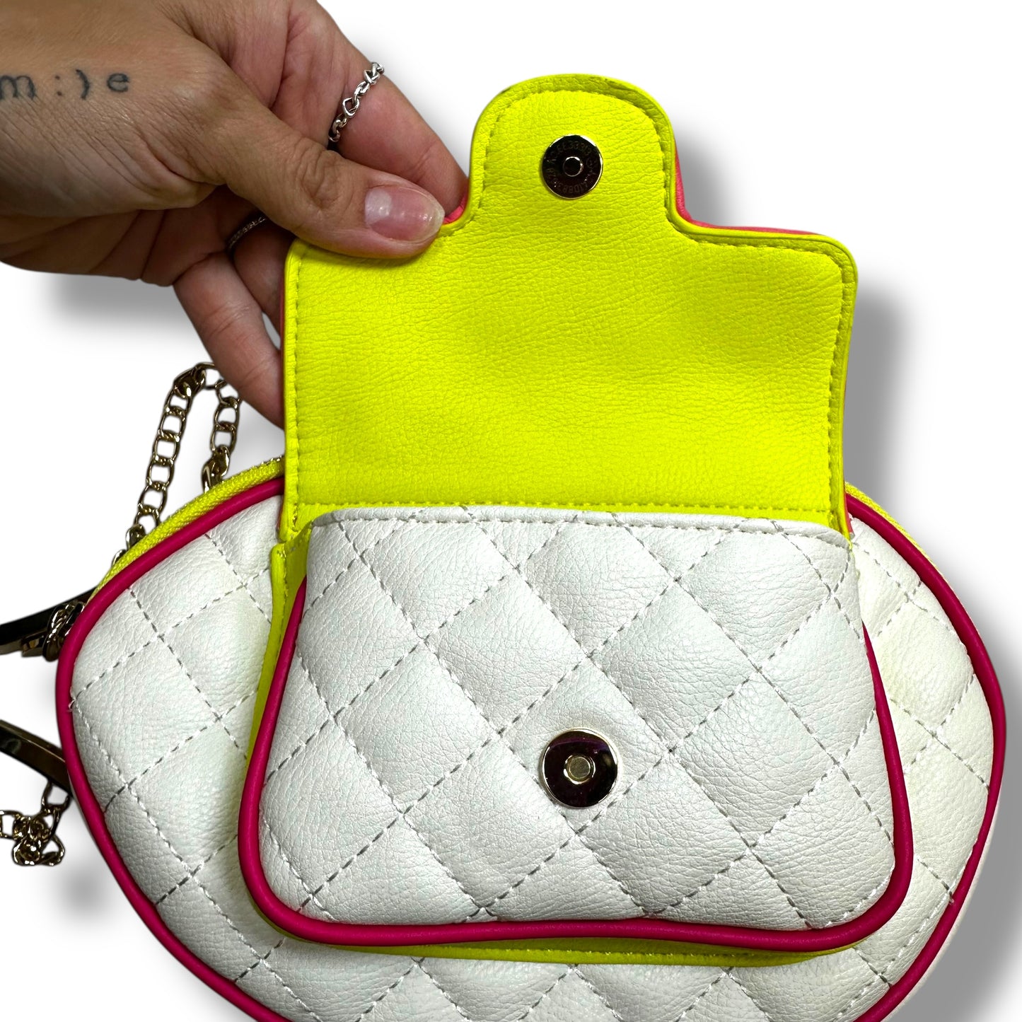 Tennis Racket Crossbody By Betsey Johnson, Size: Small