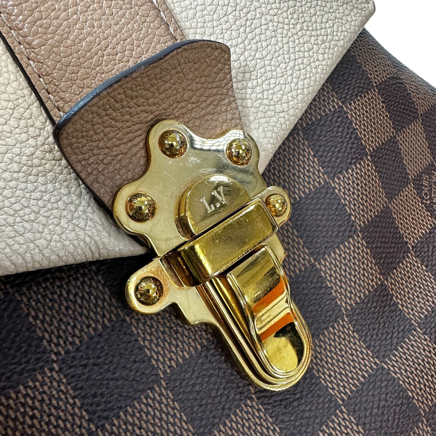 PRICE REDUCTION-FINAL SALE! Damier Ebene Clapton Backpack
Luxury Designer By Louis Vuitton, Size: Small
