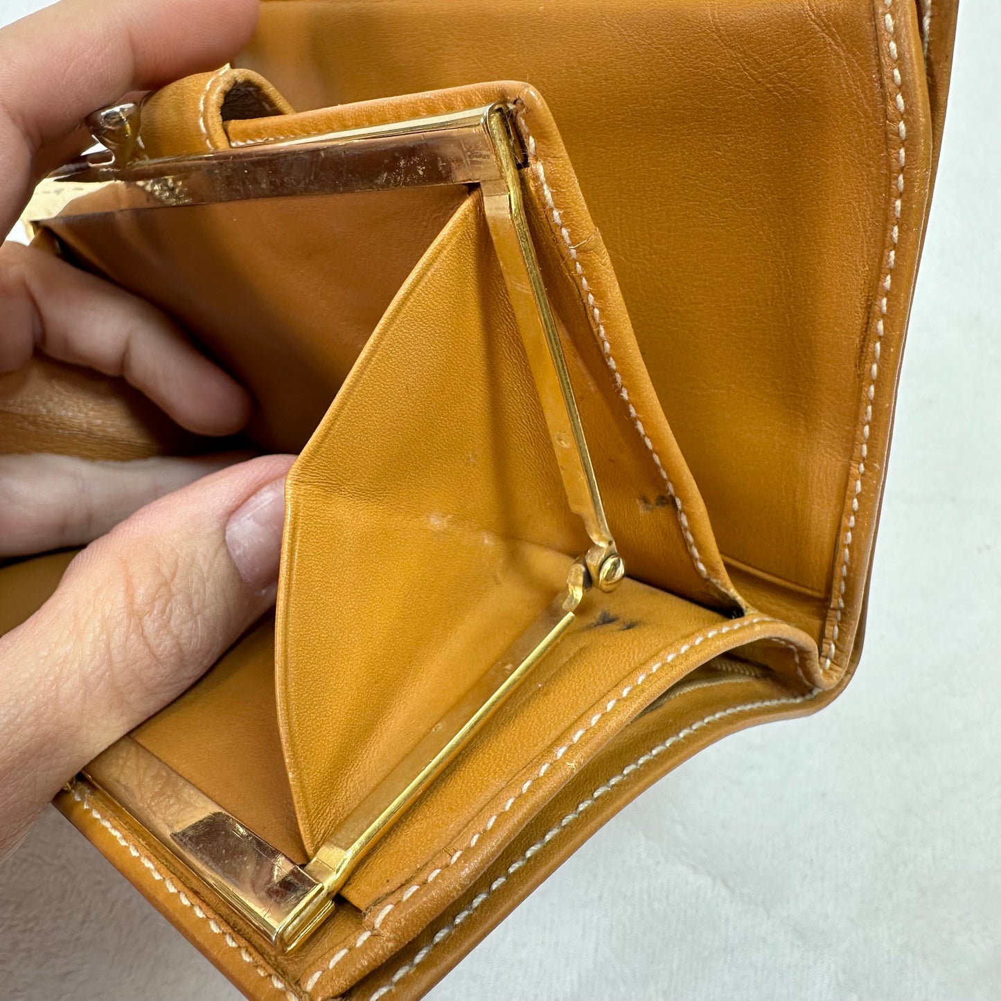 Wallet Luxury Designer By Gucci, Size: small