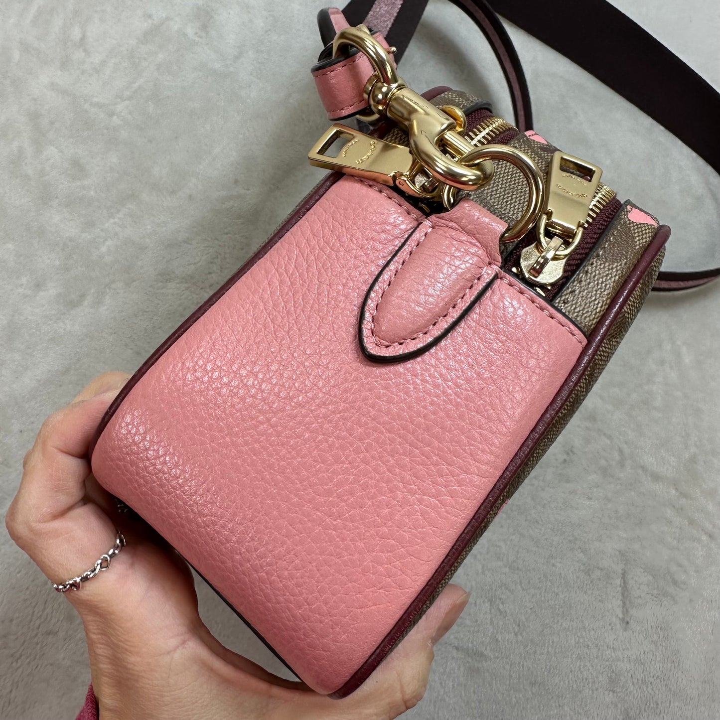 JES CROSSBODY Handbag Designer By Coach, Size: Medium