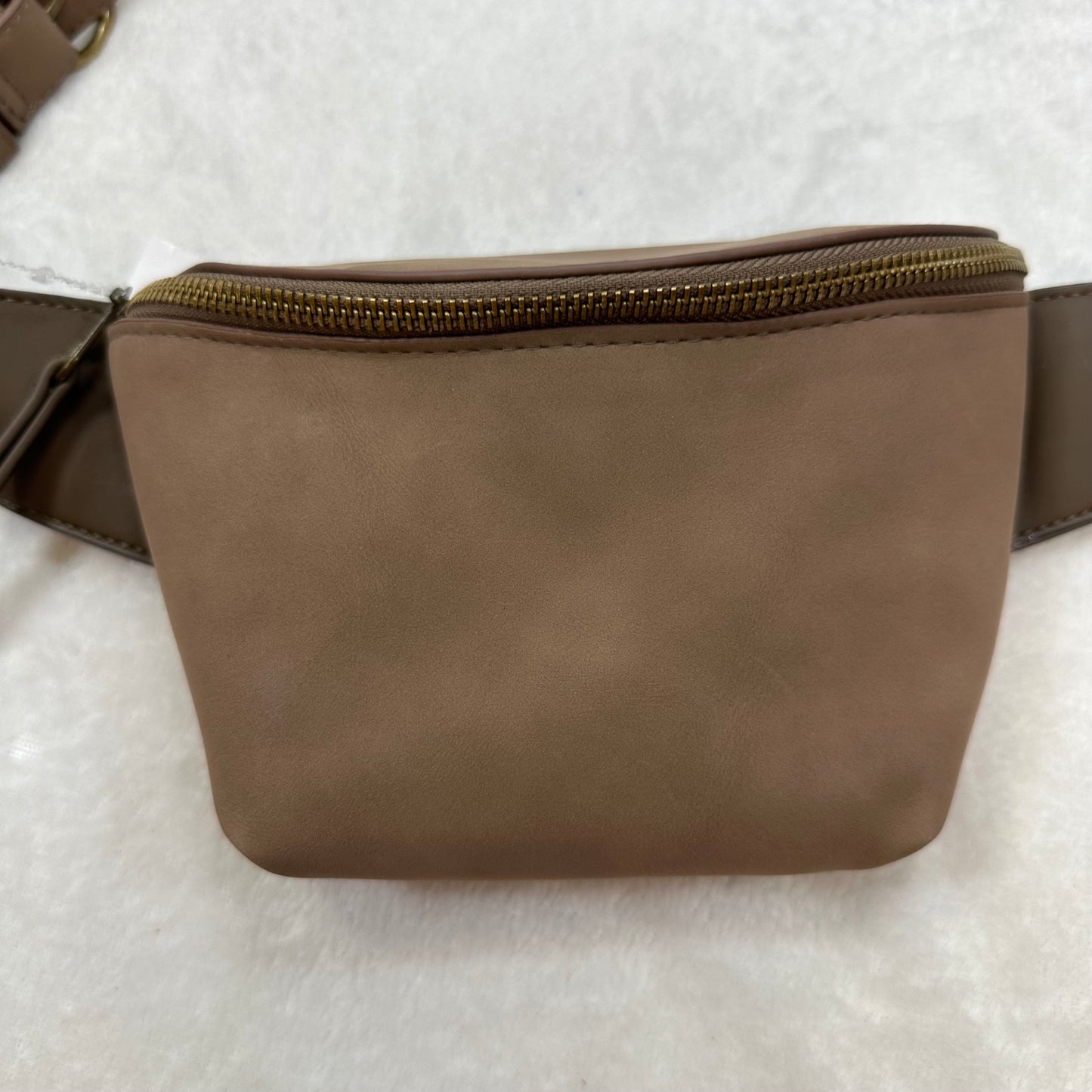 Belt Bag By Universal Thread  Size: Small