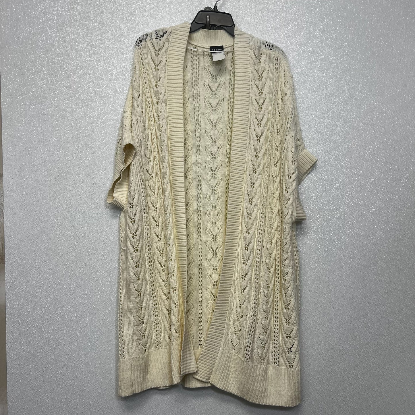 Cardigan By Torrid In Cream, Size: 1x