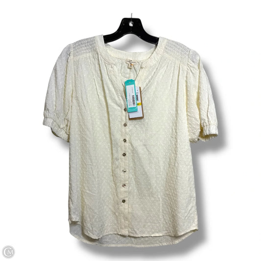 Top Short Sleeve By Clothes Mentor In Cream, Size: M