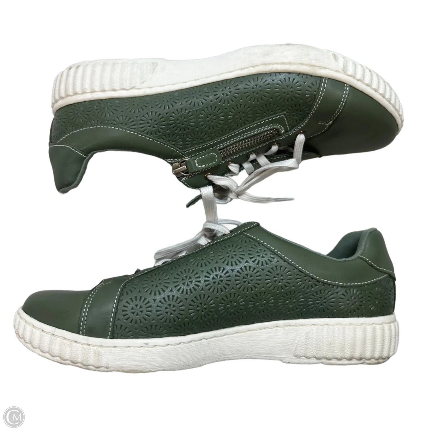 Shoes Flats By Clarks In Green, Size: 9.5