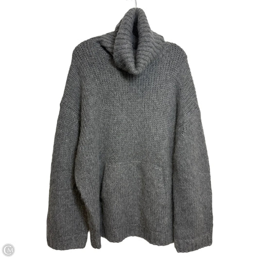 Sweater By Clothes Mentor In Grey, Size: M