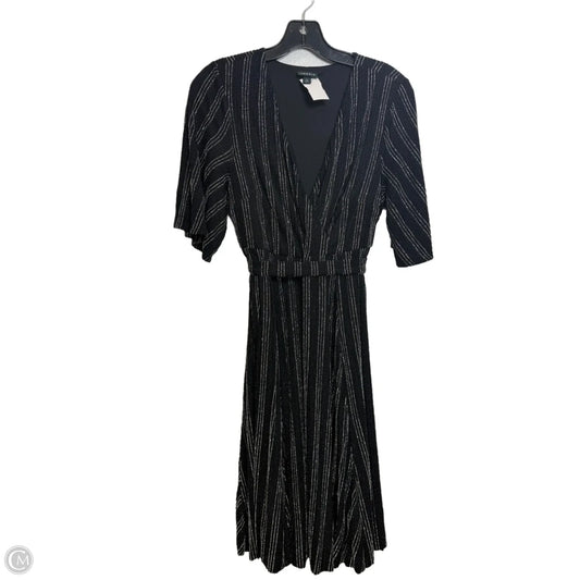 Dress Casual Short By Torrid In Black & Silver, Size: L