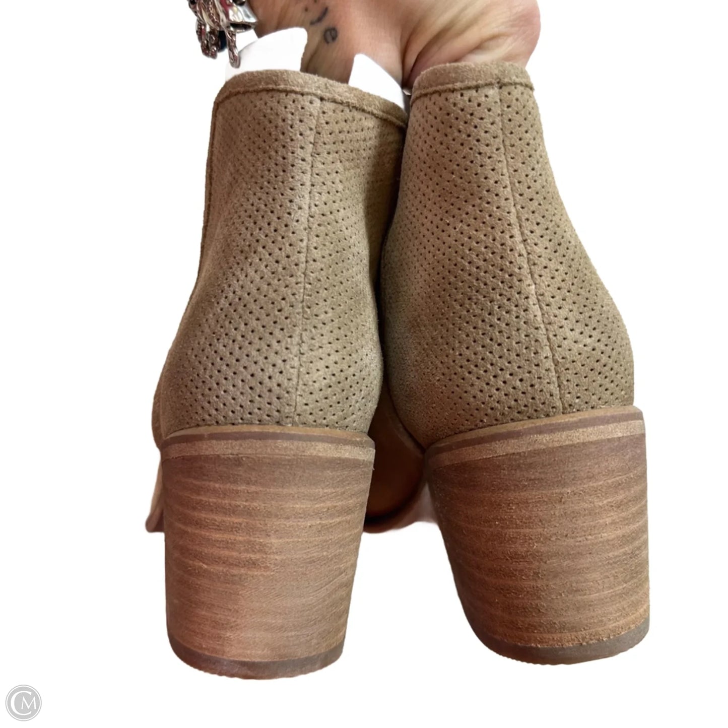 Boots Ankle Flats By Hinge In Tan, Size: 6