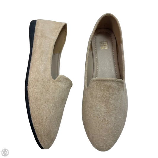 Shoes Flats By Cmf In Tan, Size: 10